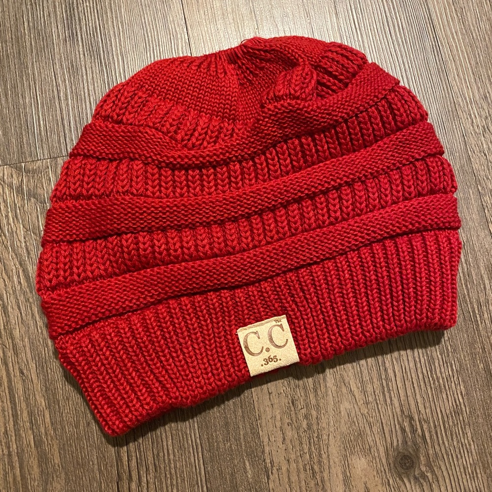 CC beanie with ponytail hole